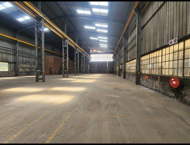 2,400M² WAREHOUSE TO LET IN WADEVILLE